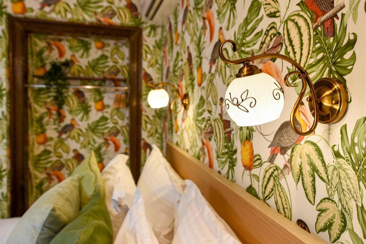 בוקרשט Plants Attic Studio - Best Location - Old Town מראה חיצוני תמונה
