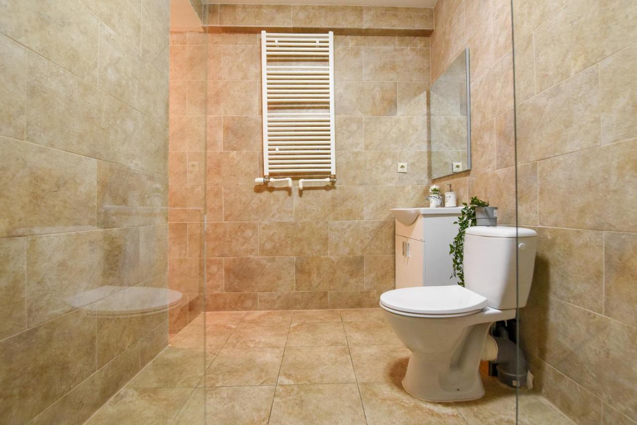 בוקרשט Plants Attic Studio - Best Location - Old Town מראה חיצוני תמונה